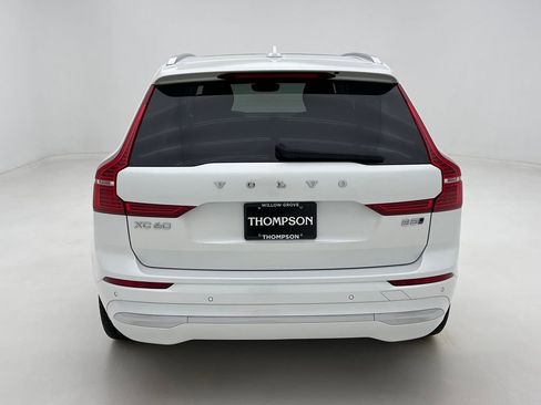 Used 2023 Volvo XC60 B5 Ultimate w/ Climate Package image 12