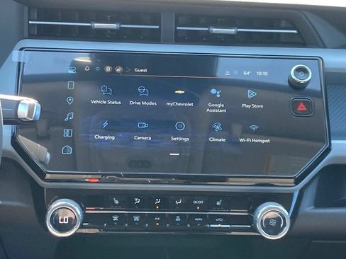 New 2027 Chevrolet Bolt LT w/ Comfort Package FWD image 11