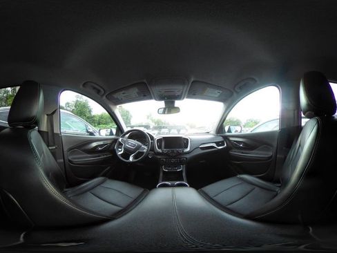 Used 2024 GMC Terrain SLT AWD/4WD image 44