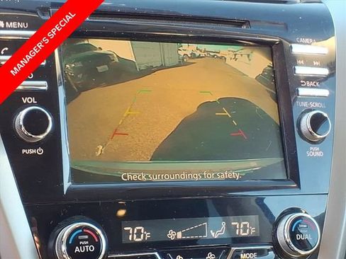 Used 2019 Nissan Murano S image 17
