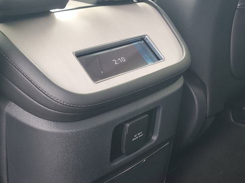 New 2026 Lincoln Navigator Premiere image 27