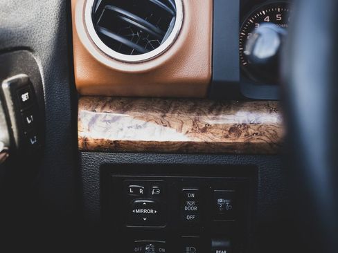 Used 2019 Toyota Tundra 1794 Edition image 10