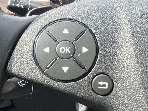 Used 2011 Mercedes-Benz E 350 4MATIC Sedan w/ Premium 1 Pkg image 22