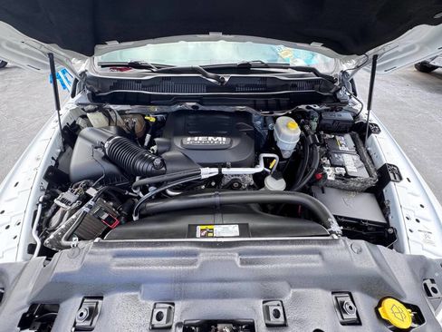 Used 2016 RAM 2500 Tradesman w/ Chrome Appearance Group image 38