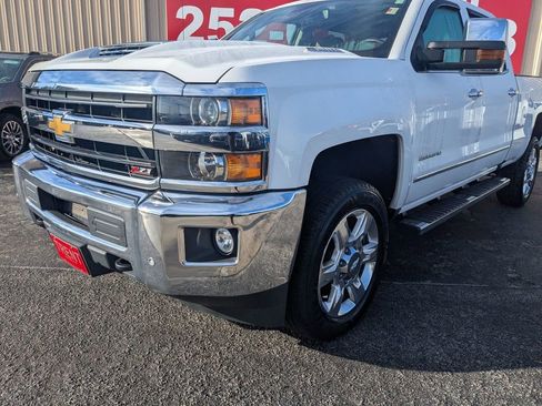 Used 2019 Chevrolet Silverado 2500 LTZ w/ Duramax Plus Package image 8