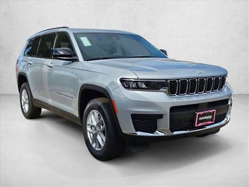New 2025 Jeep Grand Cherokee L Laredo w/ Luxury Tech Group I RWD image 6