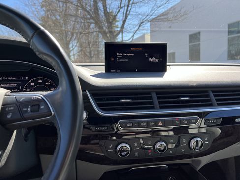 Used 2019 Audi Q7 3.0T Premium Plus image 31