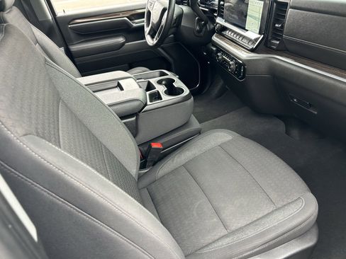 Certified 2025 Chevrolet Silverado 2500 LT w/ Safety Package AWD/4WD image 12