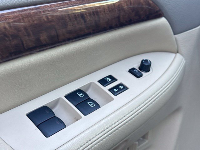 Used 2014 Nissan Armada Platinum AWD/4WD image 17