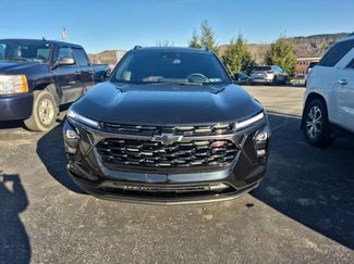 Used 2025 Chevrolet Trax RS w/ Sunroof Package video 2