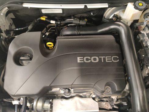 Used 2021 Chevrolet Equinox Premier FWD image 30