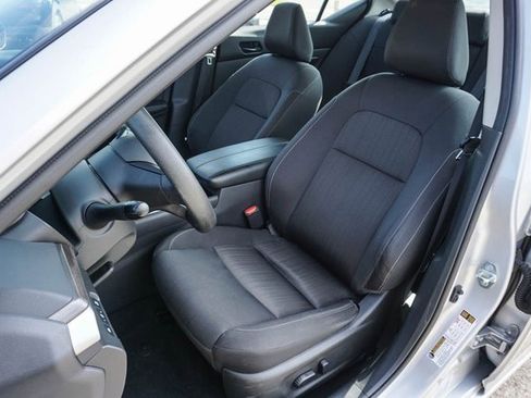 Used 2024 Nissan Altima 2.5 SV image 13