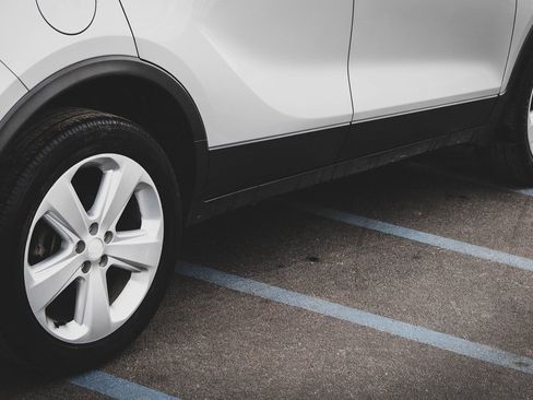 Used 2015 Buick Encore Convenience image 22