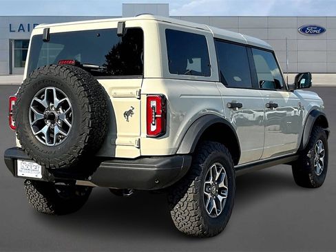 New 2025 Ford Bronco Badlands image 5