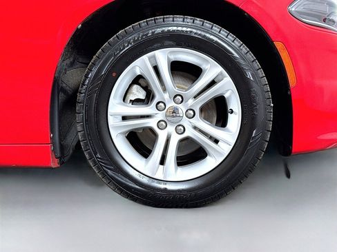 Used 2021 Dodge Charger SXT w/ Leather Interior Group RWD image 40