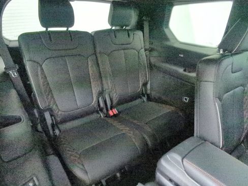 Used 2025 Jeep Grand Cherokee L Summit AWD/4WD image 38