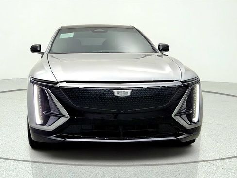 Used 2024 Cadillac Lyriq Sport AWD/4WD image 2