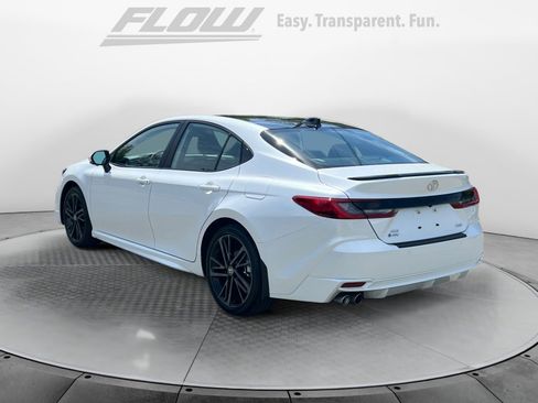 Used 2025 Toyota Camry XSE w/ Premium Plus Package image 6