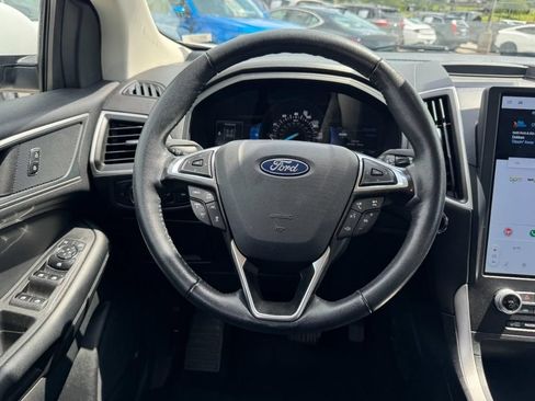 Used 2024 Ford Edge SEL AWD/4WD image 12