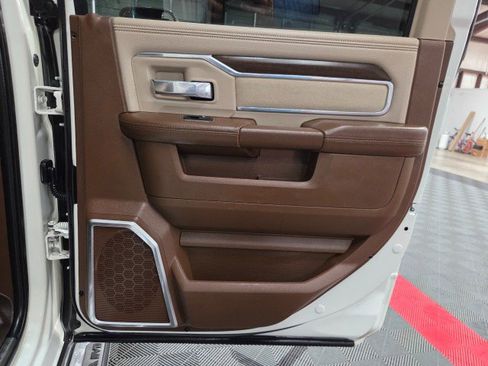 Used 2022 RAM 3500 Laramie image 33