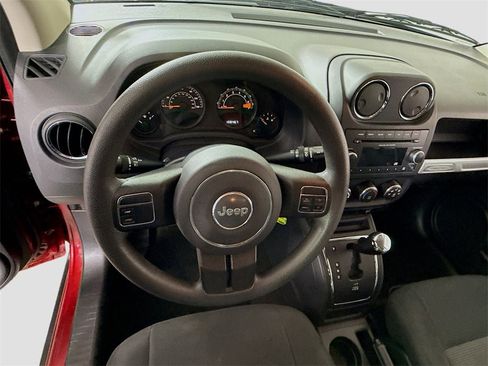 Used 2015 Jeep Compass Sport w/ Power Value Group image 4