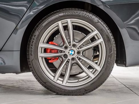Used 2019 BMW 740i w/ M Sport Package RWD image 14