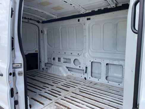 Certified 2024 Ford Transit 250 148 Medium Roof Extended AWD image 14