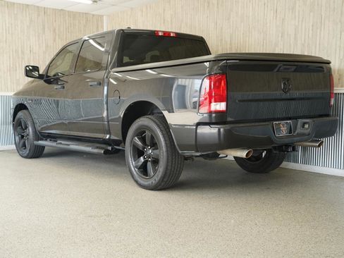 Used 2018 RAM 1500 Express w/ Black Ram 1500 Express Group RWD image 8