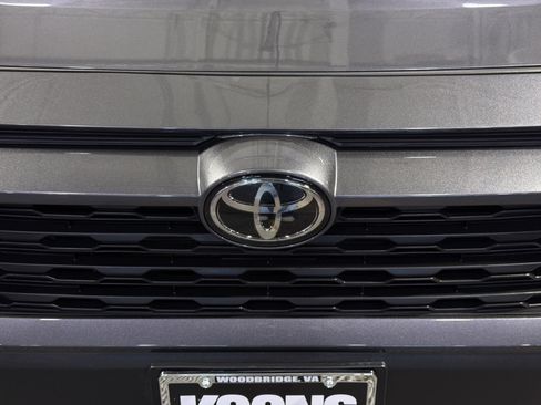 Used 2023 Toyota RAV4 LE AWD/4WD image 12