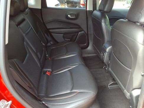 Used 2018 Jeep Compass Limited AWD/4WD image 12