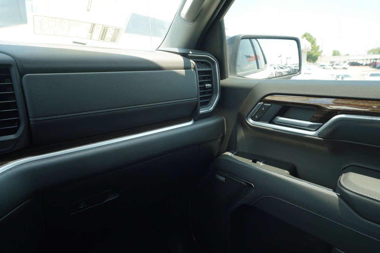 New 2026 GMC Sierra 1500 Elevation w/ Preferred Package RWD image 8