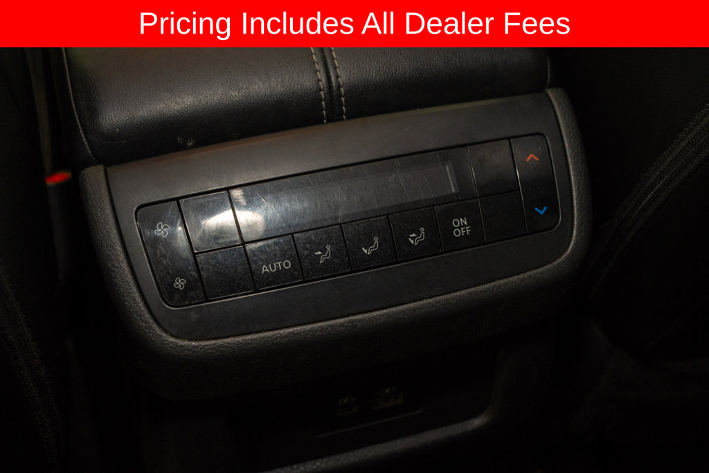 Used 2023 Nissan Pathfinder SL AWD/4WD image 8