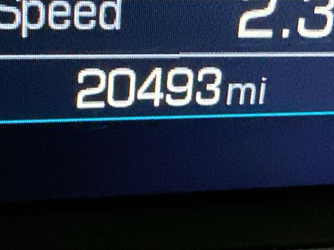 Used 2023 GMC Acadia SLE w/ Driver Convenience Package image 19