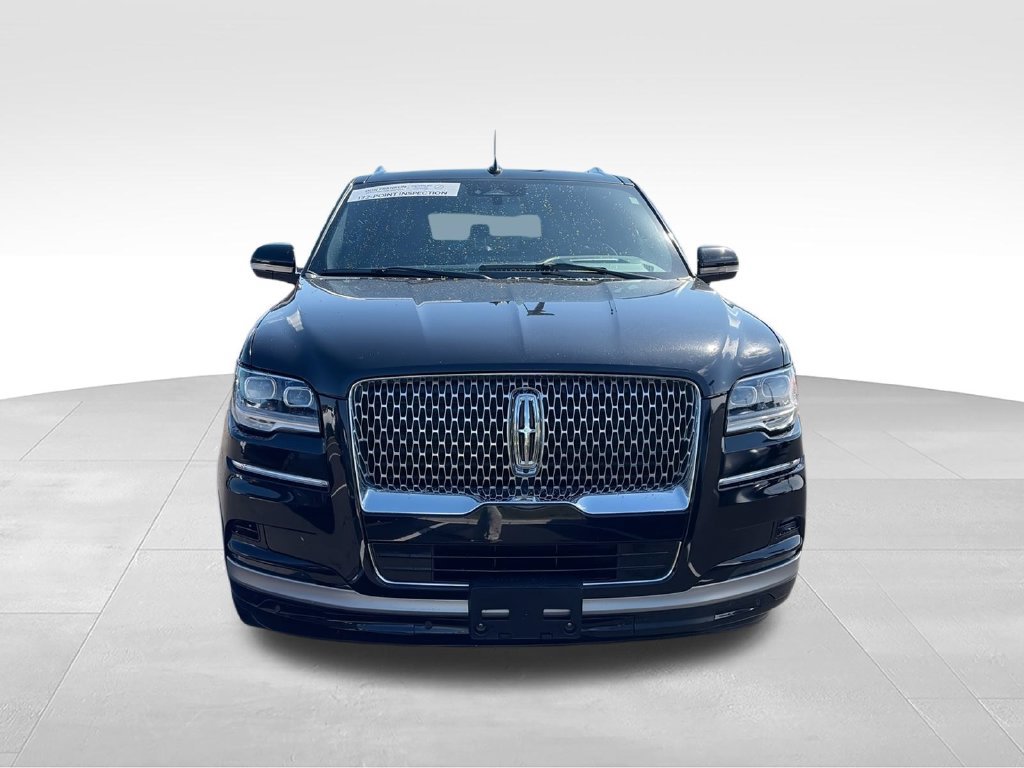 Used 2024 Lincoln Navigator Reserve AWD/4WD image 3