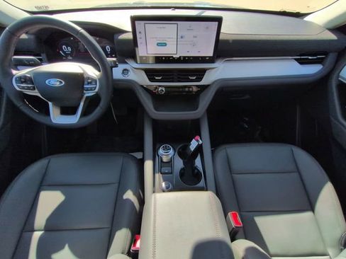 New 2026 Ford Explorer Active w/ Active Comfort Package image 19