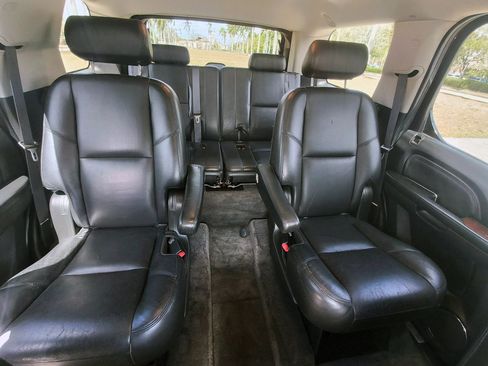 Used 2007 Cadillac Escalade AWD image 35