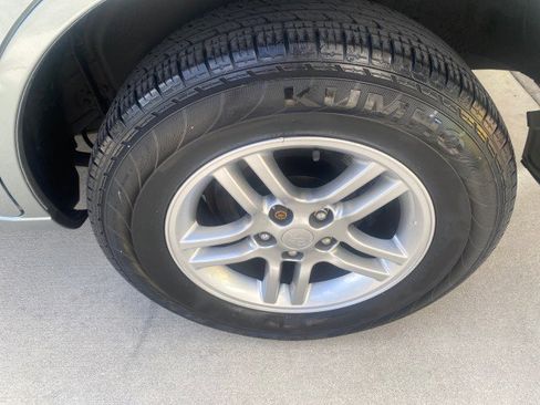 Used 2005 Toyota RAV4 2WD image 75