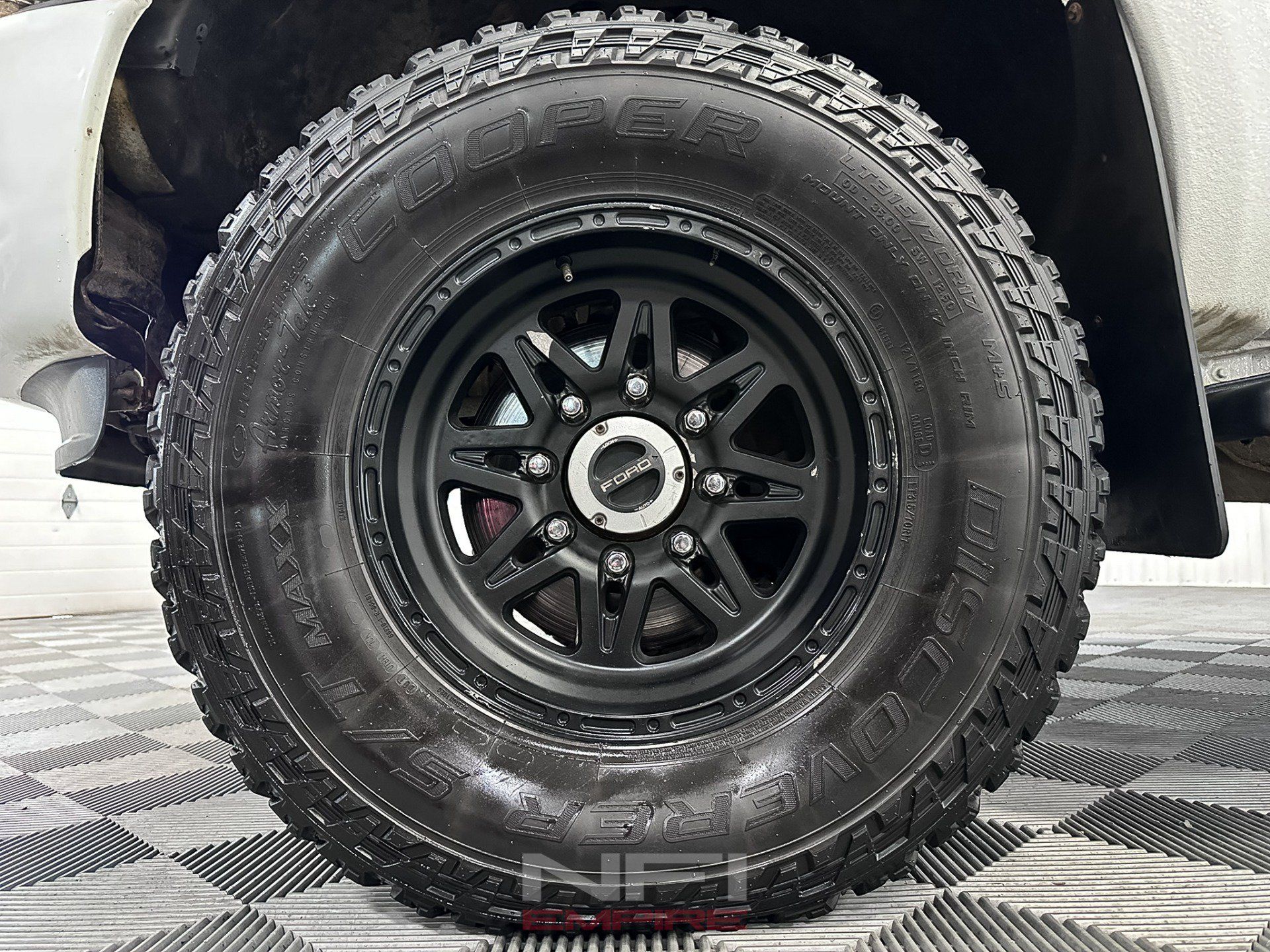 Used 2015 Ford F350 XL w/ Power Equipment Group AWD/4WD image 12
