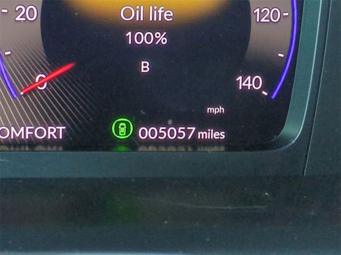 Certified 2025 Acura ADX A-Spec image 27