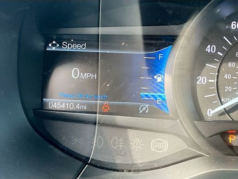 Used 2021 Ford Edge SE image 10