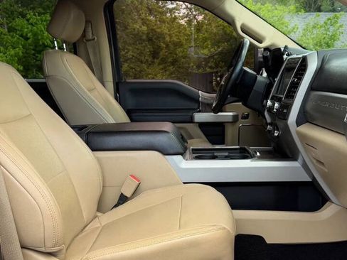 Used 2019 Ford F250 Lariat w/ Lariat Ultimate Package AWD/4WD image 30