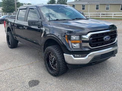 Used 2023 Ford F150 XLT AWD/4WD image 3