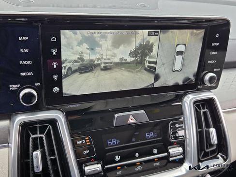 Certified 2023 Kia Sorento SX AWD/4WD image 25