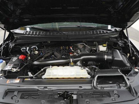 Used 2024 Ford Expedition Max XLT AWD/4WD image 32