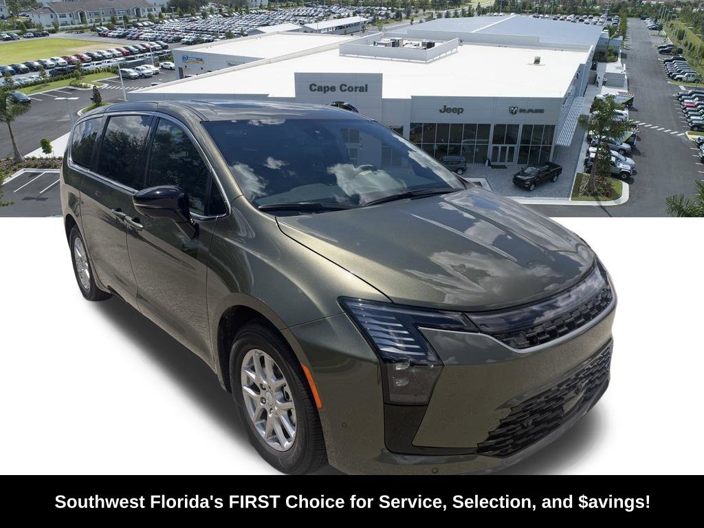 New 2027 Chrysler Pacifica Select w/ Family Tech Group FWD image 2