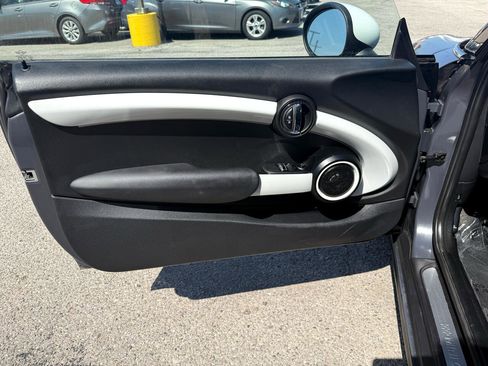 Used 2015 MINI Cooper S image 12