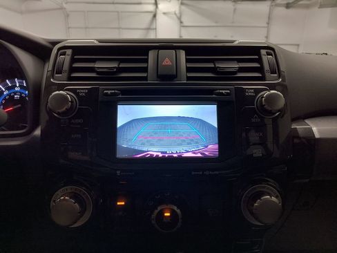 Used 2016 Toyota 4Runner Trail Premium AWD/4WD image 18