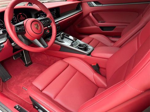 Certified 2026 Porsche 911 Carrera image 4