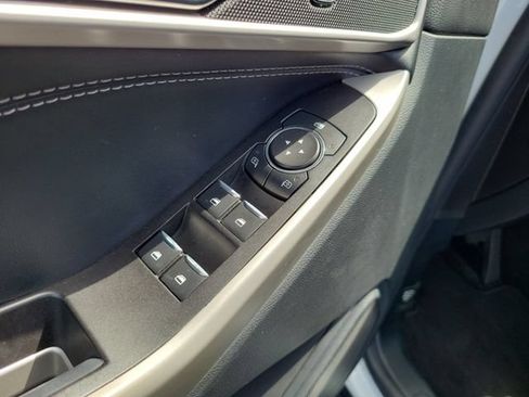Used 2021 Ford Explorer XLT RWD image 15