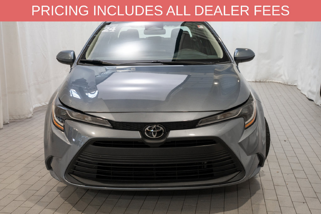 Used 2024 Toyota Corolla LE FWD image 2